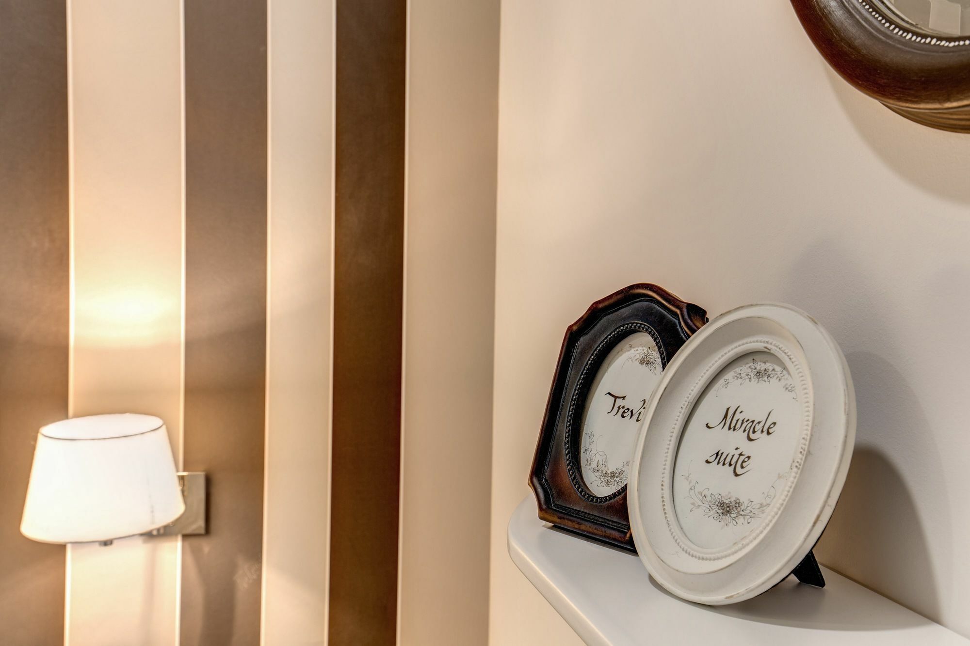 Trevi Miracle Suite Рим Экстерьер фото